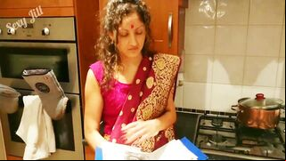 Indian Bhabhi takes off red sari and enjoys chudai with skilled devar