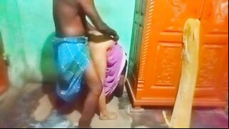 Desi XXX sex. Kerala aunty boob grab and seductive romance with neighbour