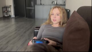 I watched porn with a my cousin and cum in sweet warm mouth
